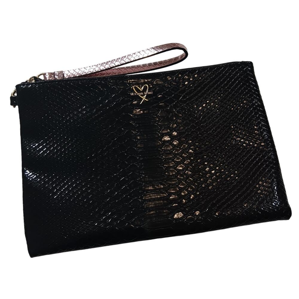Victoria's Secret Love Victoria Clutch Bag Black Animal Texture Shiny Zipper NEW - Picture 1 of 5